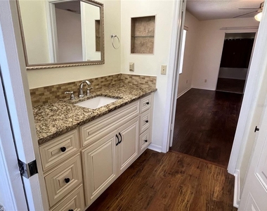 1818 Fort Duquesna Drive - Photo Thumbnail 21