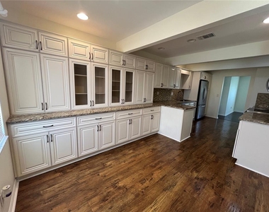 1818 Fort Duquesna Drive - Photo Thumbnail 13