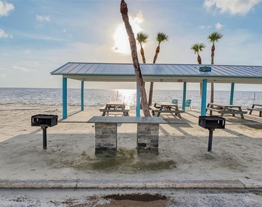 4044 Headsail Drive - Photo Thumbnail 38