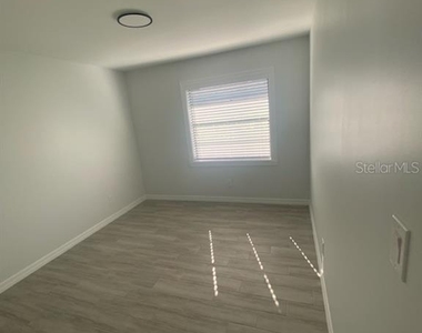 5008 Parade Street - Photo Thumbnail 7