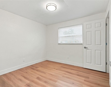 6701 S West Shore Boulevard - Photo Thumbnail 20