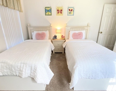2704 Prestwick Lane - Photo Thumbnail 40