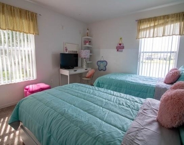 2704 Prestwick Lane - Photo Thumbnail 12