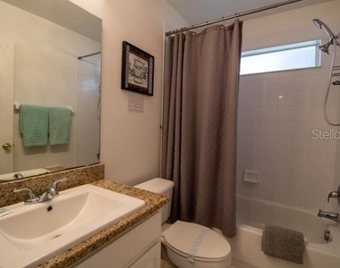 2704 Prestwick Lane - Photo Thumbnail 13