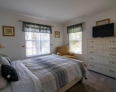 2704 Prestwick Lane - Photo Thumbnail 14