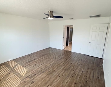 2255 Sheboygan Place - Photo Thumbnail 38