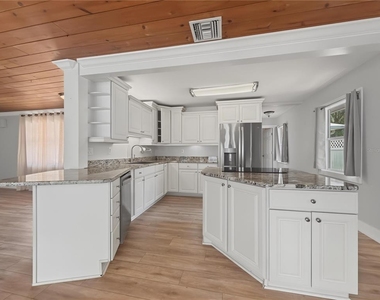 125 Lake Roy Drive - Photo Thumbnail 15