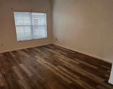 4006 Santa Maria Drive - Photo Thumbnail 5