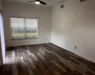 4006 Santa Maria Drive - Photo Thumbnail 3