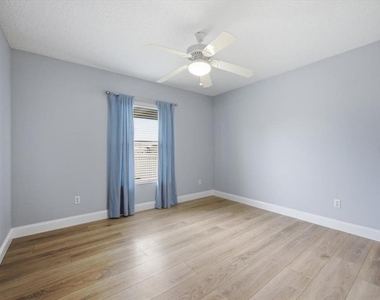 110 Burrell Circle - Photo Thumbnail 19