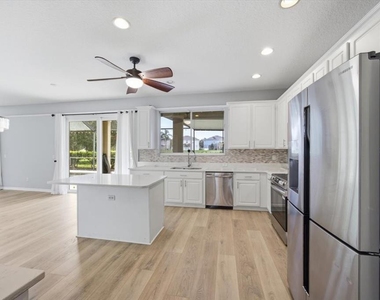 110 Burrell Circle - Photo Thumbnail 12