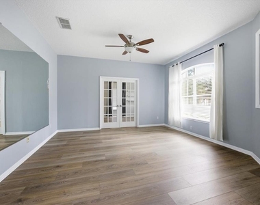 110 Burrell Circle - Photo Thumbnail 7