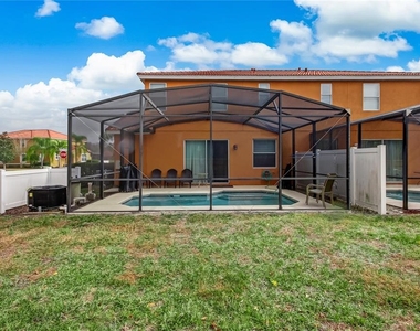 500 Las Fuentes Drive - Photo Thumbnail 4
