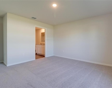 2359 Nw 22nd Court - Photo Thumbnail 11