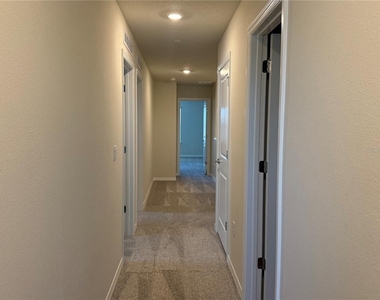 10650 Evening Star Street - Photo Thumbnail 9