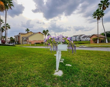 2208 Antigua Place - Photo Thumbnail 10