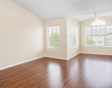2208 Antigua Place - Photo Thumbnail 2