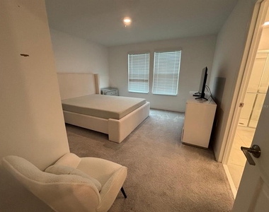 3583 Mayfair Street - Photo Thumbnail 13
