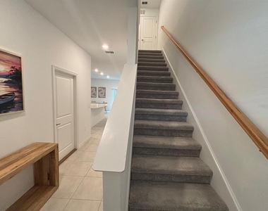 3583 Mayfair Street - Photo Thumbnail 11