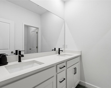 2380 Celebration Boulevard - Photo Thumbnail 16