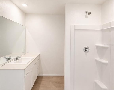 427 Artemis Street - Photo Thumbnail 9