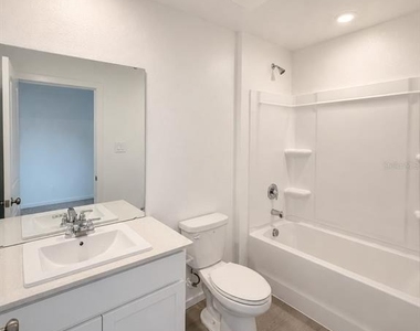 427 Artemis Street - Photo Thumbnail 8