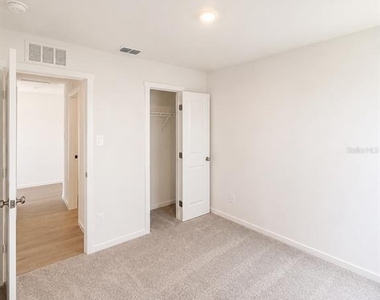 427 Artemis Street - Photo Thumbnail 11