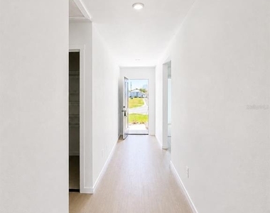 427 Artemis Street - Photo Thumbnail 6