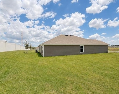 427 Artemis Street - Photo Thumbnail 17