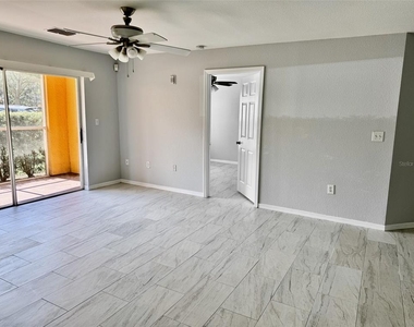5475 Vineland Road - Photo Thumbnail 13