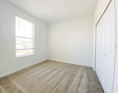 977 Leader Street - Photo Thumbnail 16