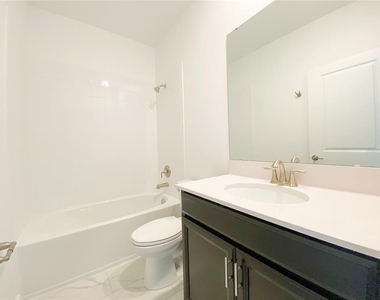 977 Leader Street - Photo Thumbnail 24