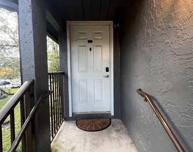 202 Riverbend Drive - Photo Thumbnail 5