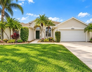 1061 Seneca Trail - Photo Thumbnail 13