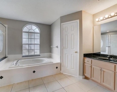 1061 Seneca Trail - Photo Thumbnail 7