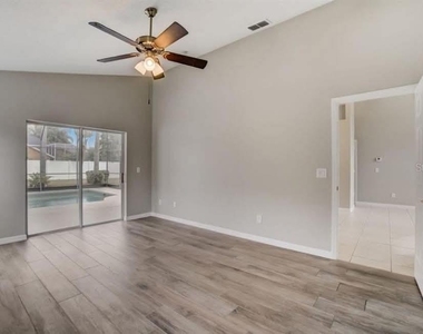 1061 Seneca Trail - Photo Thumbnail 6