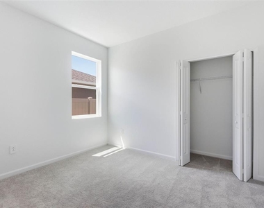 5157 Green Belt Drive - Photo Thumbnail 11