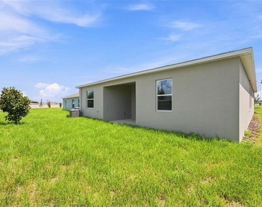 5157 Green Belt Drive - Photo Thumbnail 4