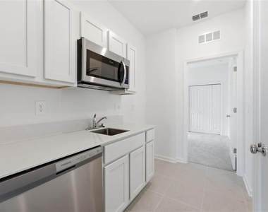5157 Green Belt Drive - Photo Thumbnail 8
