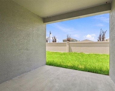 5157 Green Belt Drive - Photo Thumbnail 3