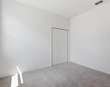 5157 Green Belt Drive - Photo Thumbnail 10