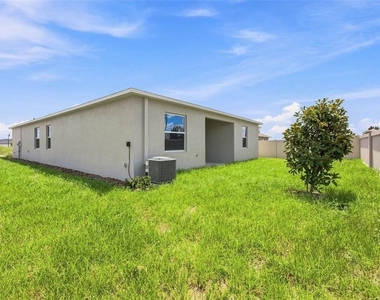5157 Green Belt Drive - Photo Thumbnail 2
