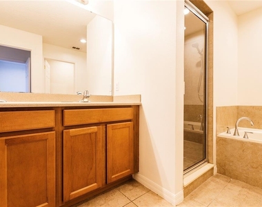 5260 Hidden Cypress Lane - Photo Thumbnail 17