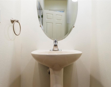 5260 Hidden Cypress Lane - Photo Thumbnail 10
