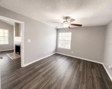 234 Afton Square - Photo Thumbnail 13