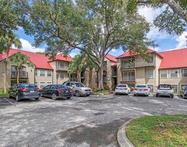 234 Afton Square - Photo Thumbnail 4