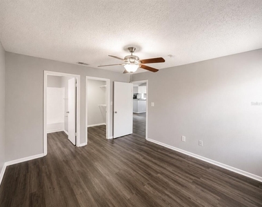 234 Afton Square - Photo Thumbnail 16