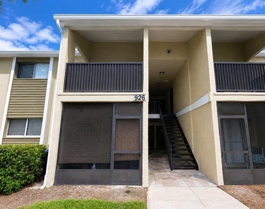 926 Lake Destiny Road - Photo Thumbnail 1