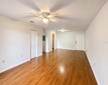 926 Lake Destiny Road - Photo Thumbnail 2