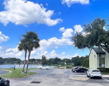 926 Lake Destiny Road - Photo Thumbnail 16